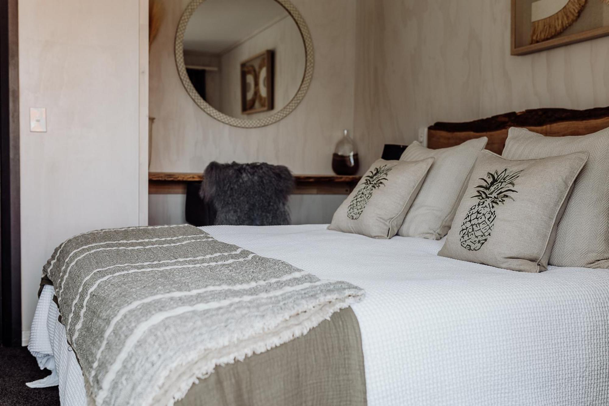 Lake Mahinapua Hotel Ruatapu Dış mekan fotoğraf